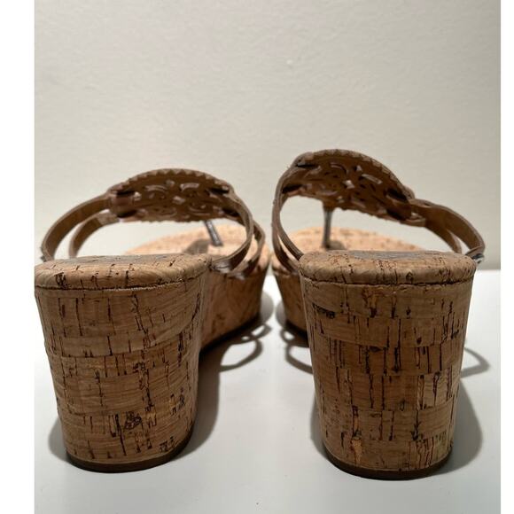 Circus by Sam Edelman Women's Gold Medallion Wedge Sandals | Size 7 - Picture 5 of 9